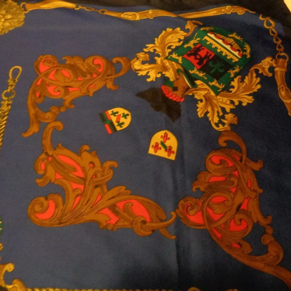 ITALY KINGLY QUEENLY BIG SCARF